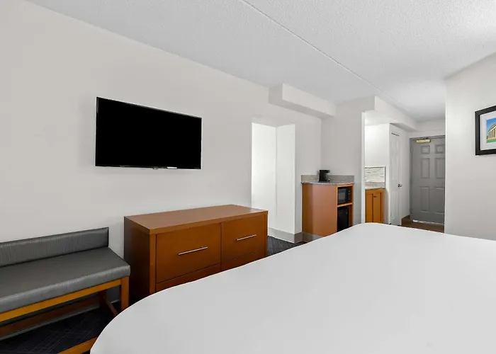 Comfort Inn & Suites Nashville Near Tanger Outlets I-24 Antioch