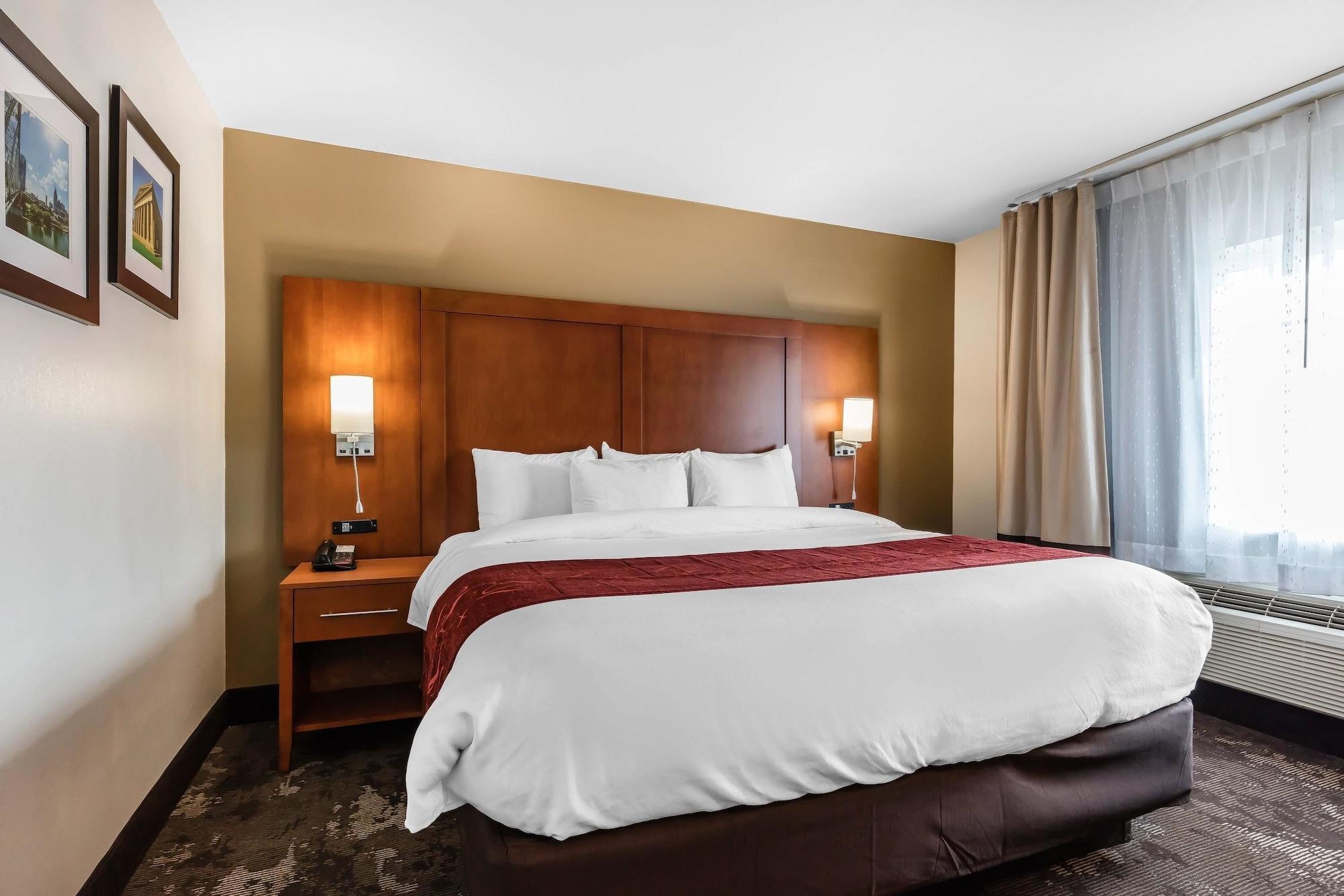 Comfort & Near Tanger Outlets I-24 Antioch Hotel 3*