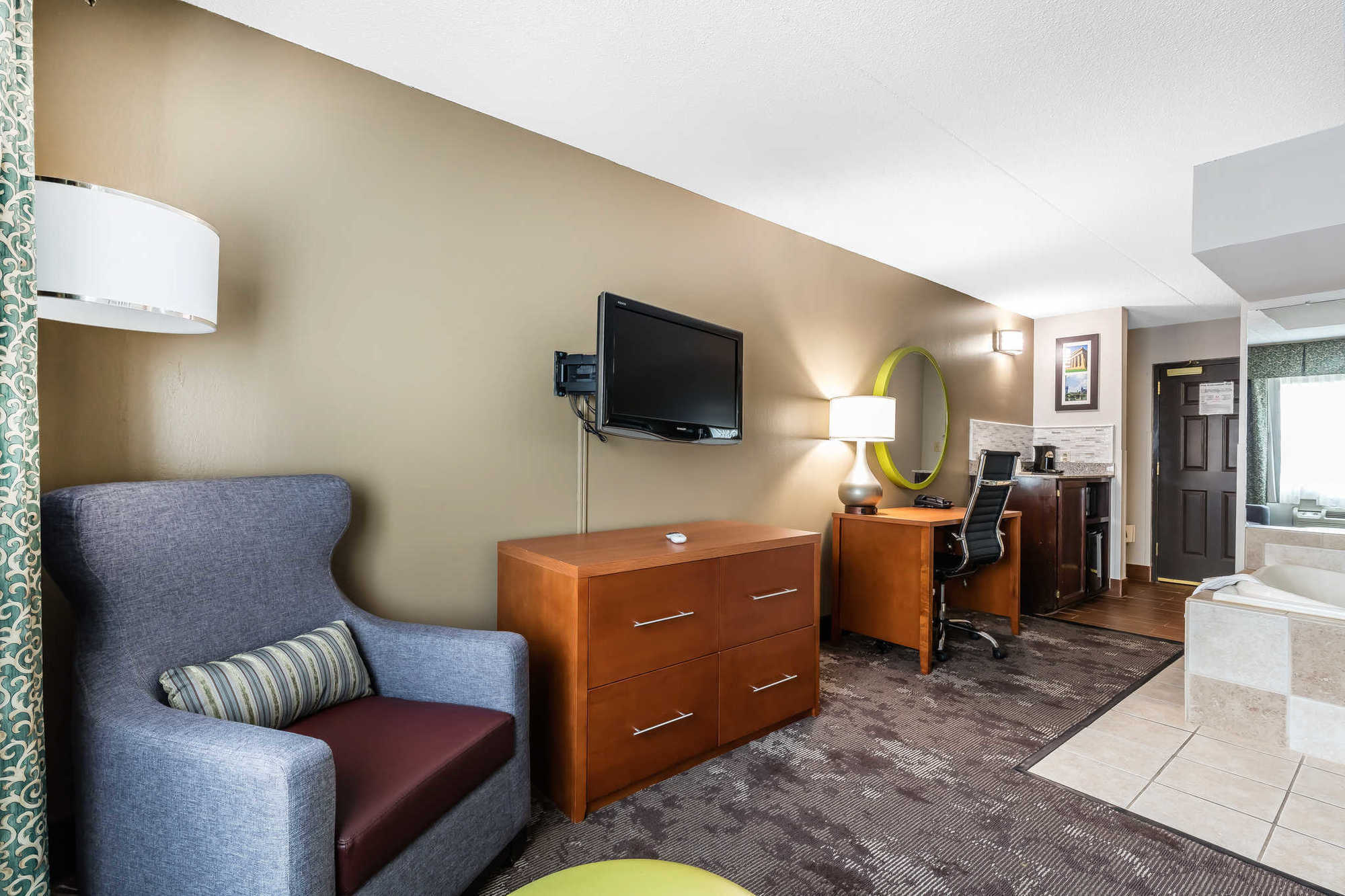 Comfort & Near Tanger Outlets I-24 Antioch Hotel Nashville