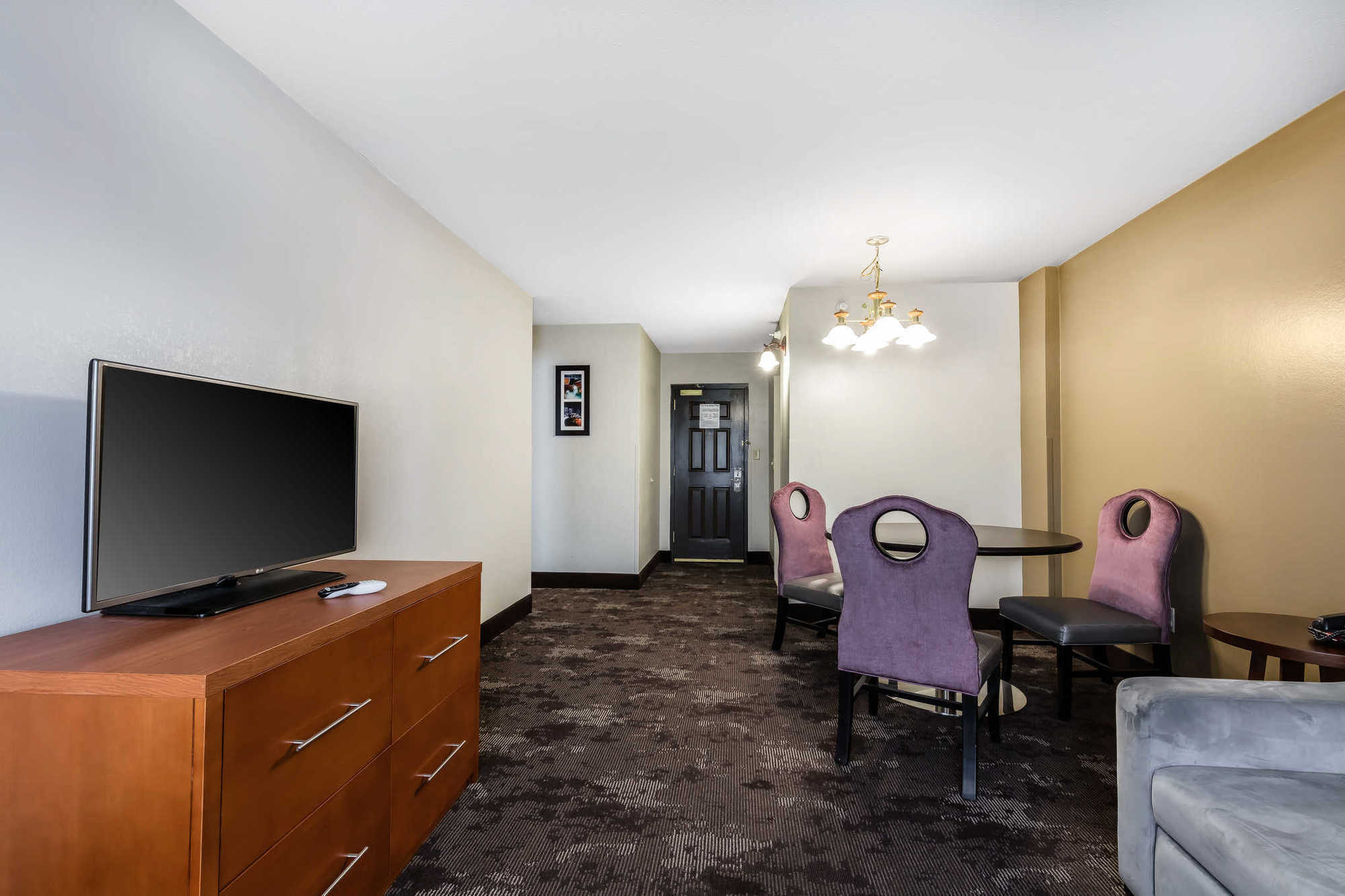 Hotel Comfort & Near Tanger Outlets I-24 Antioch Nashville